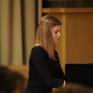 Vinkó Anna zongoratanár